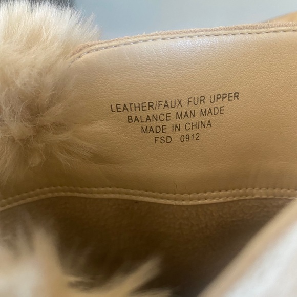 Boots - Picture 4 of 6